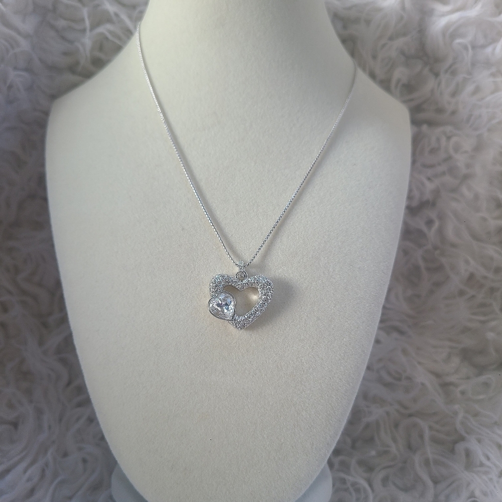 Swarovski Rhodium Plated Silver Emotion Heart Pendant Necklace-Excellent Conditi